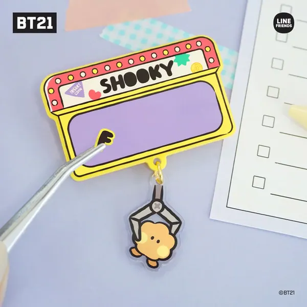 BT21 ACRYLIC NAME BADGE OEM 제작 사례